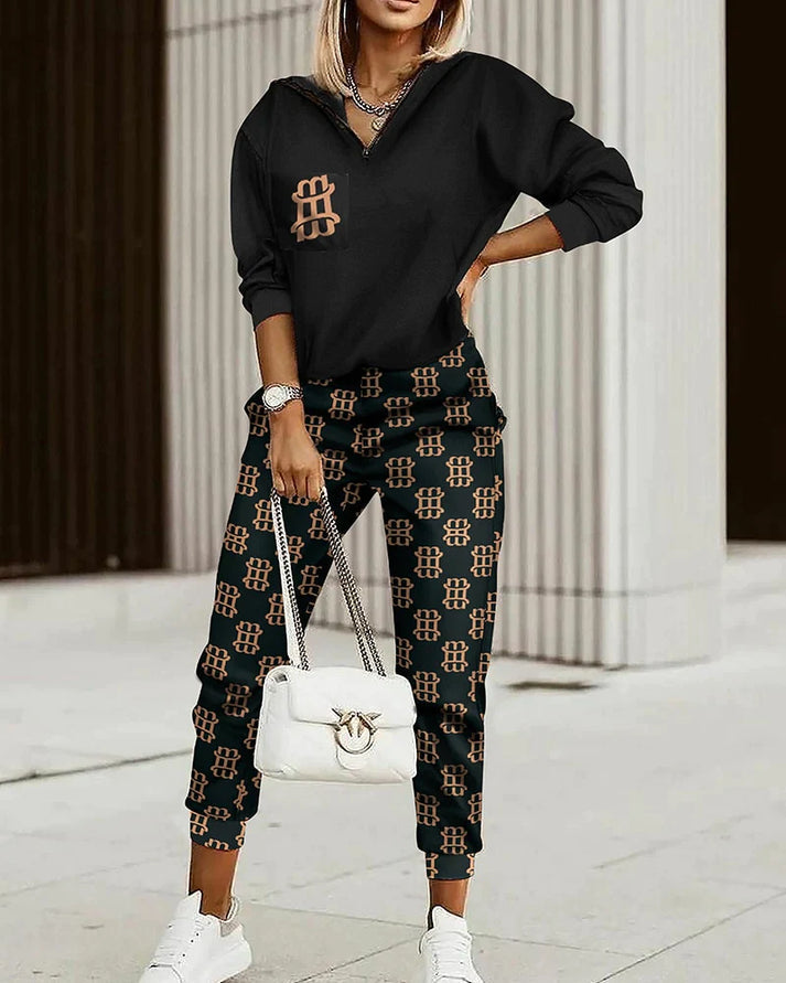 Comfortable and modern tracksuit for women