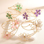 Women's Bracelet with Artistic Flower Design