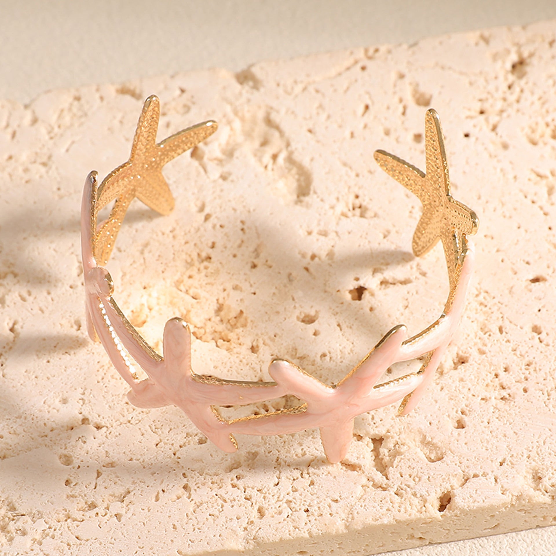 Women's Bracelet with Intricate Starfish Design