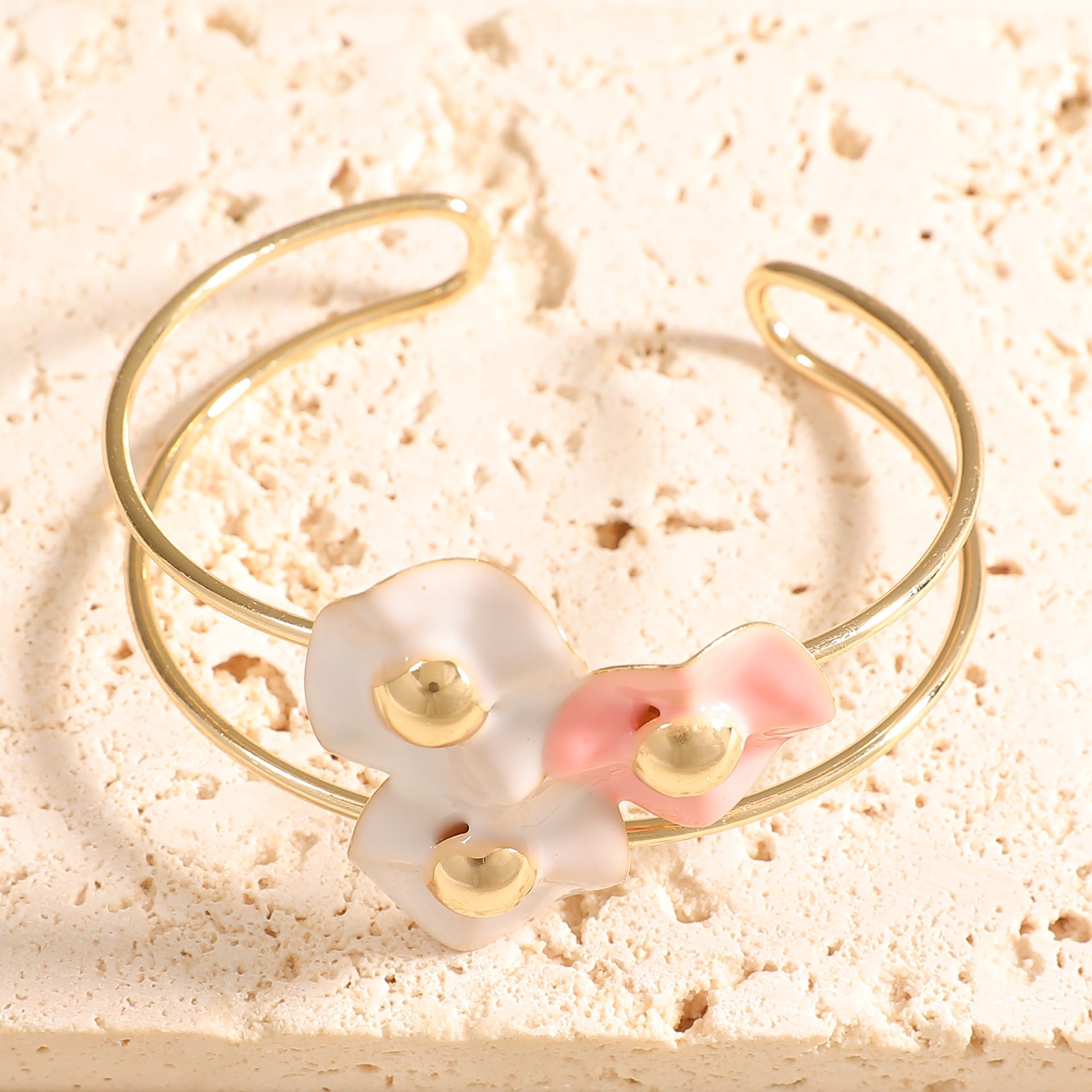 Women's Bangle with Elaborate Floral Design