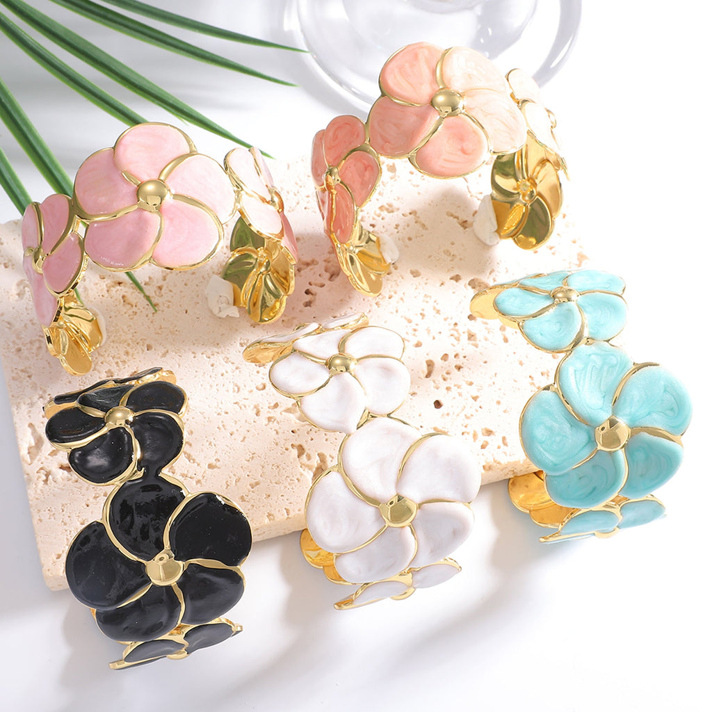 Women's Cuff Bracelet with Elaborate Flower Pattern