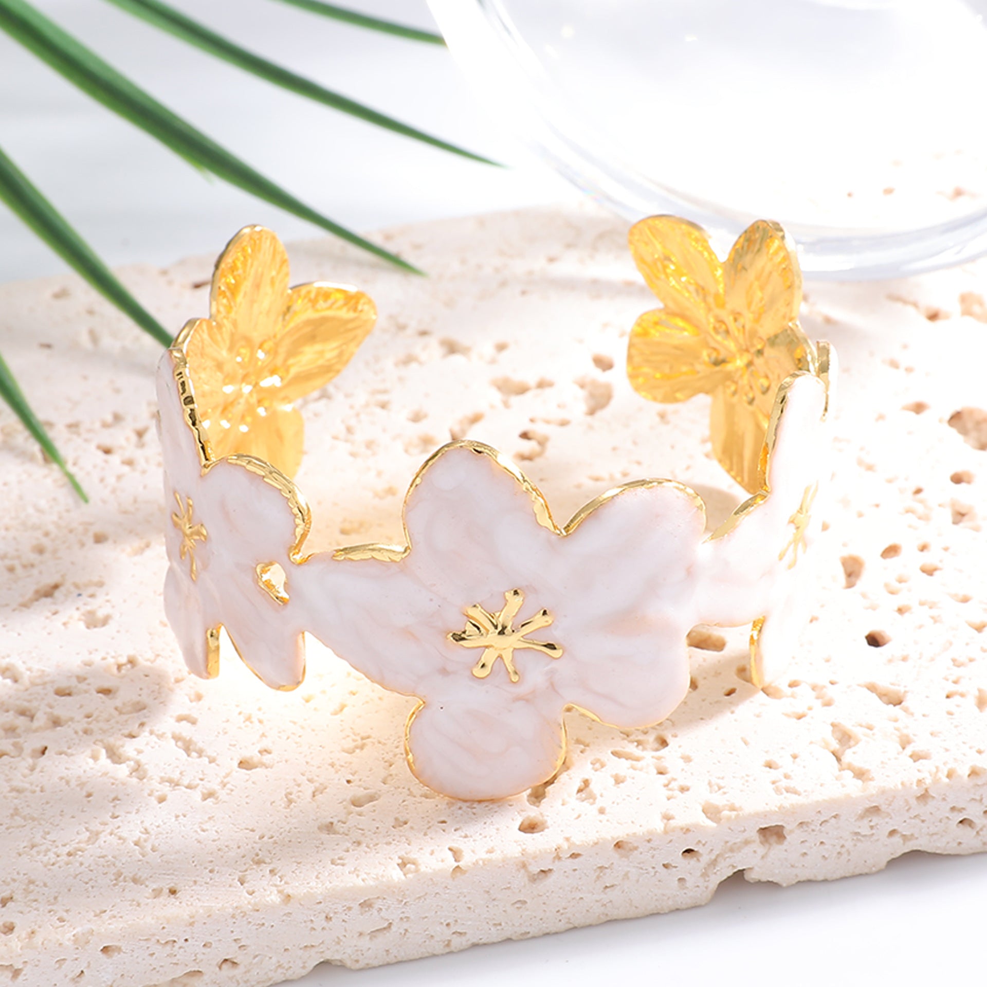 Women's Bangle with Floral Motifs