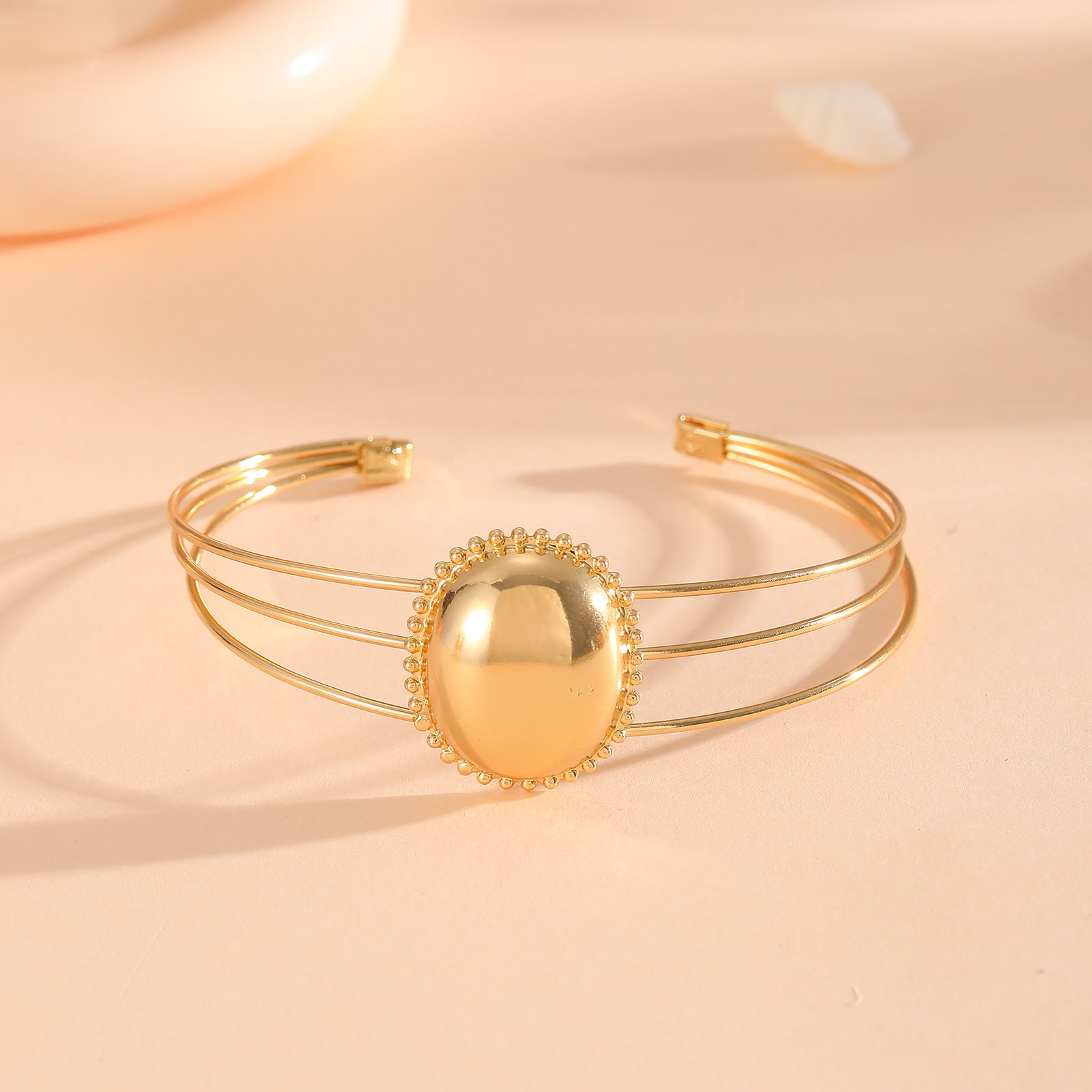 Women's Bracelet with Intricate Bow Design