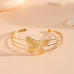 Women's Bracelet with Intricate Bow Design