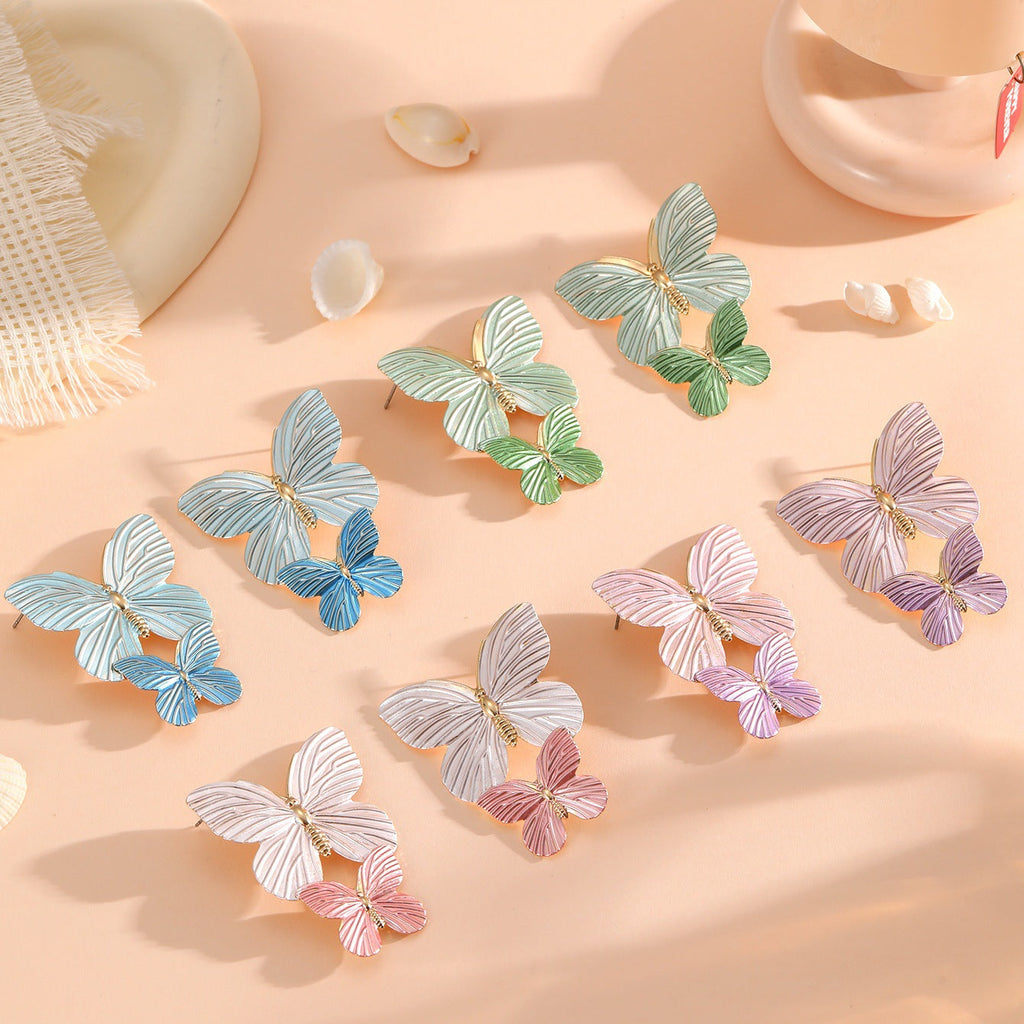 Women's Brooches in Elegant Butterfly Design