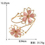 Women's Bracelet with Artistic Flower Design
