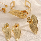 Women's Bangle with Elaborate Leaf Design