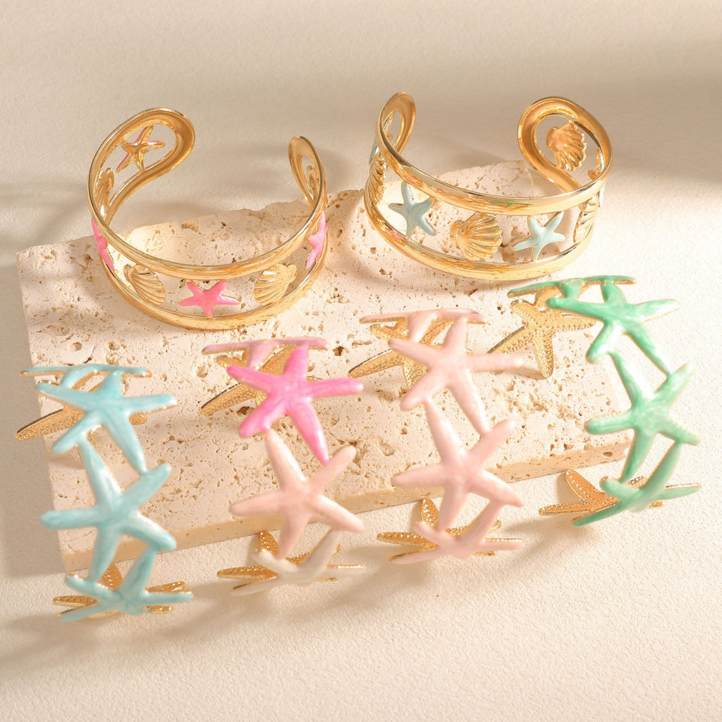 Women's Bracelet with Intricate Starfish Design