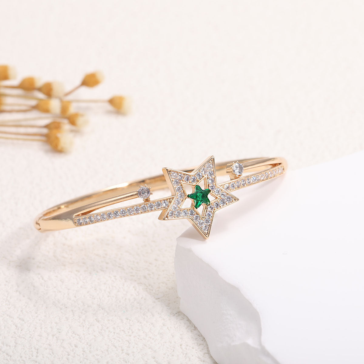 Women's Bracelet with Elaborate Infinity Symbol and Sparkling Zirconia