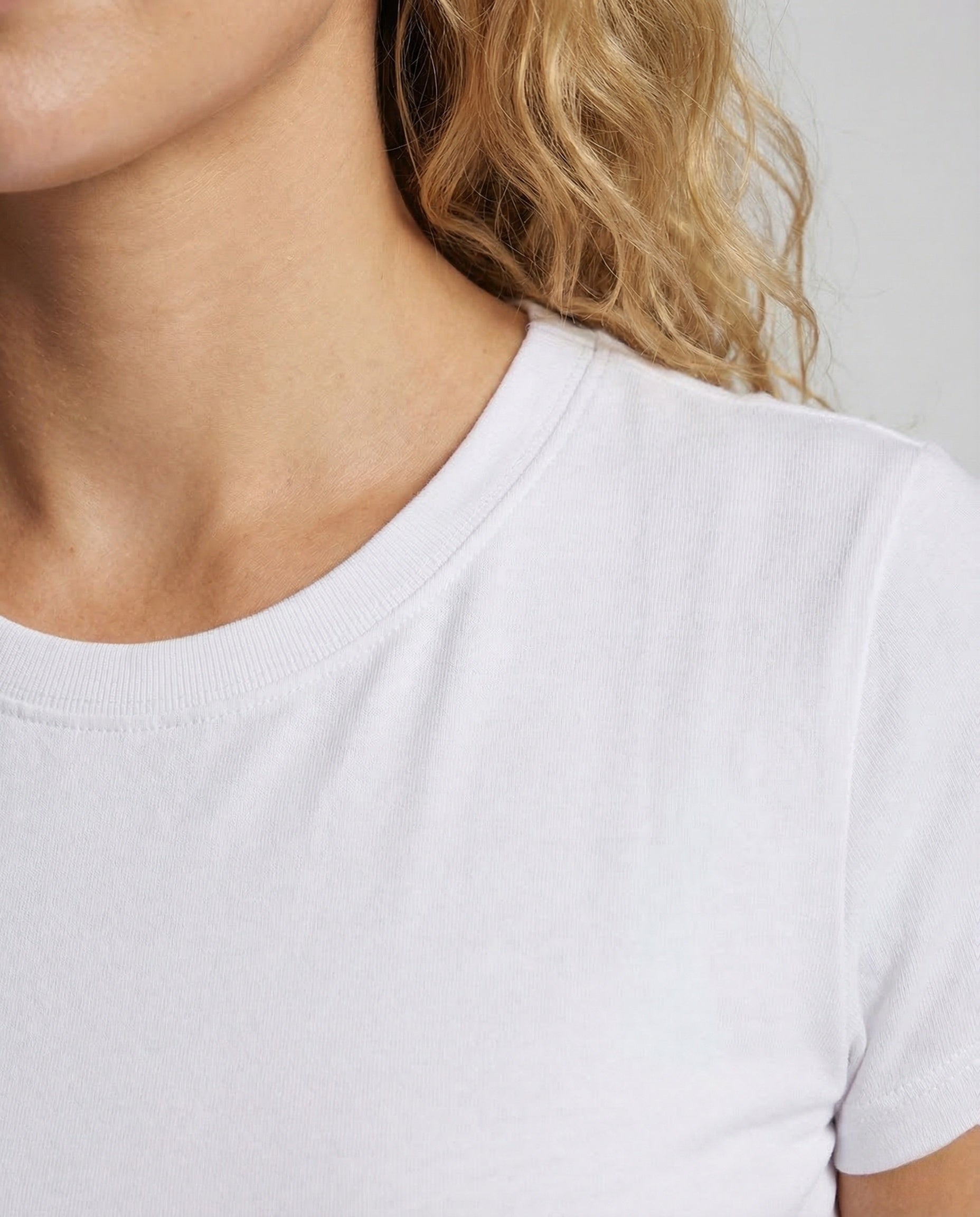 Unisex Baggy Denim Pants Locker Center Seam - Close-Up Detail