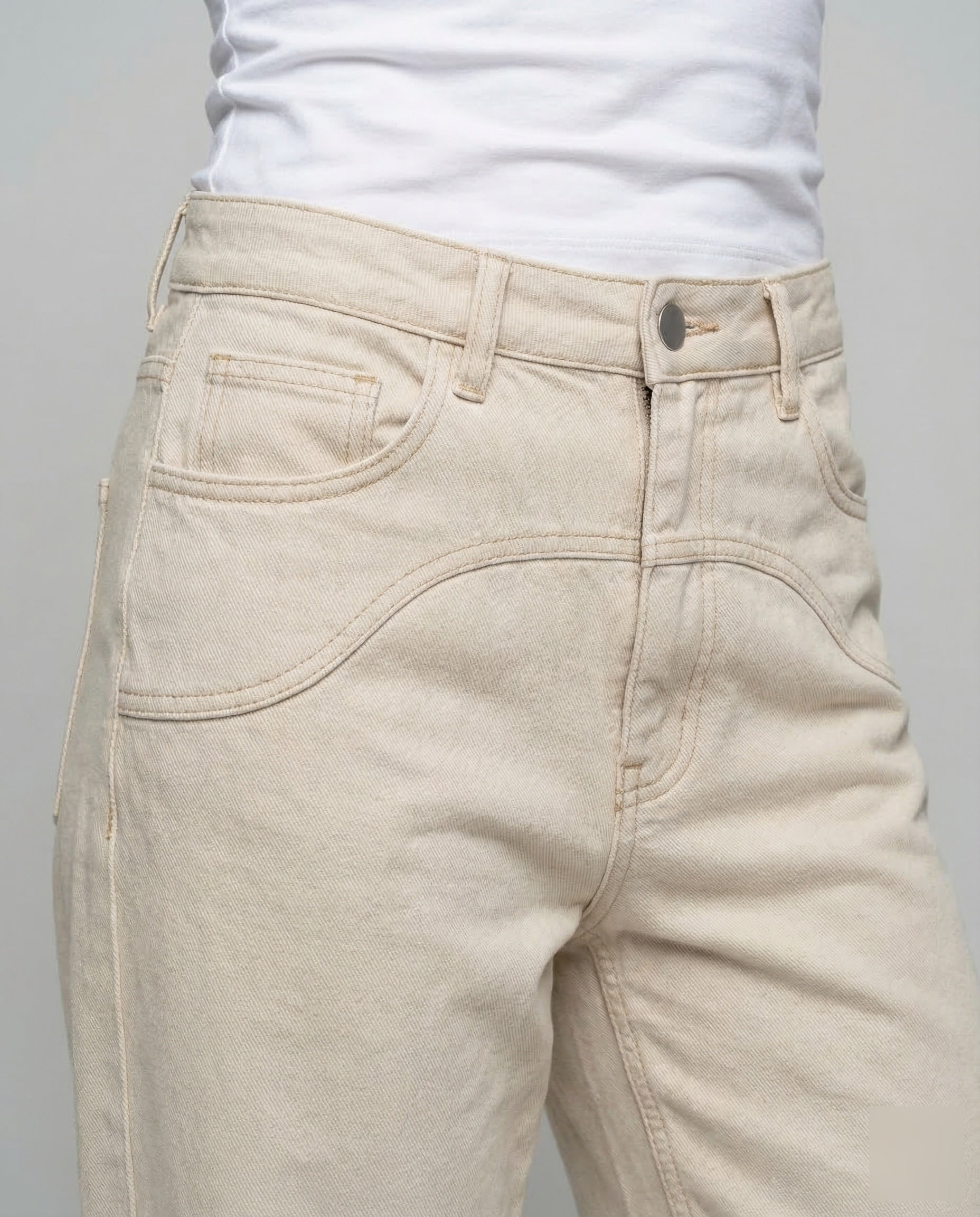 Women's Denim Pants Wide High Waist - Close-Up Detail
