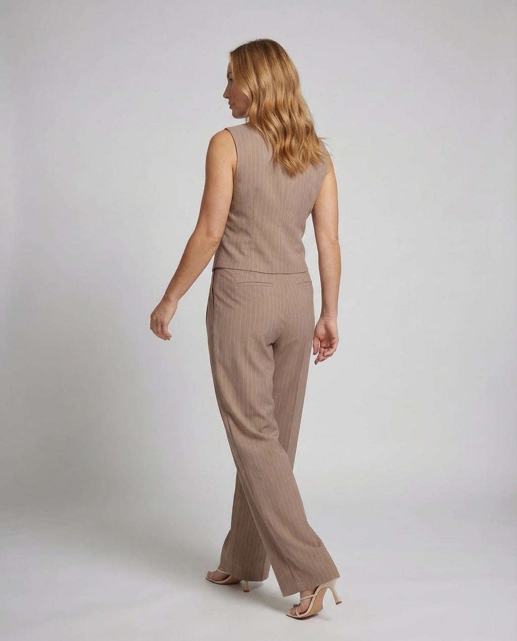 Product 15535342420298 - back_view