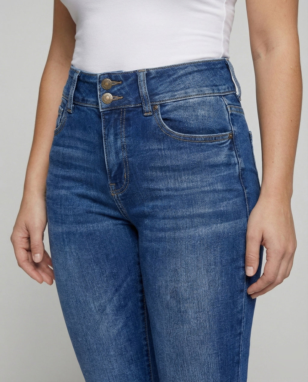 Women's Shaping Bootcut Cut Denim Bootcut Jeans - Close-Up Detail