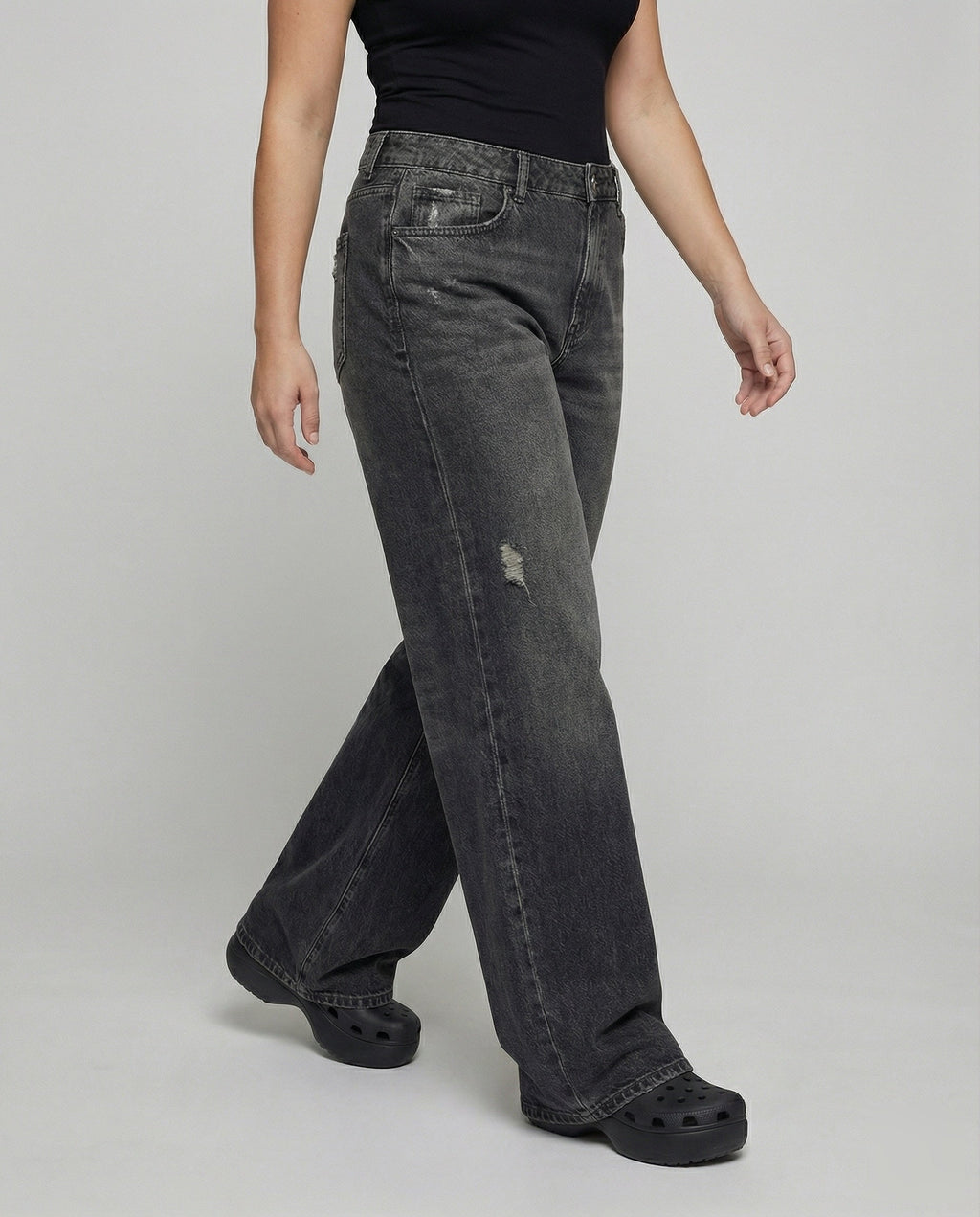 Women's Retro Flare Cut Denim Flare Jeans - Lower Body View