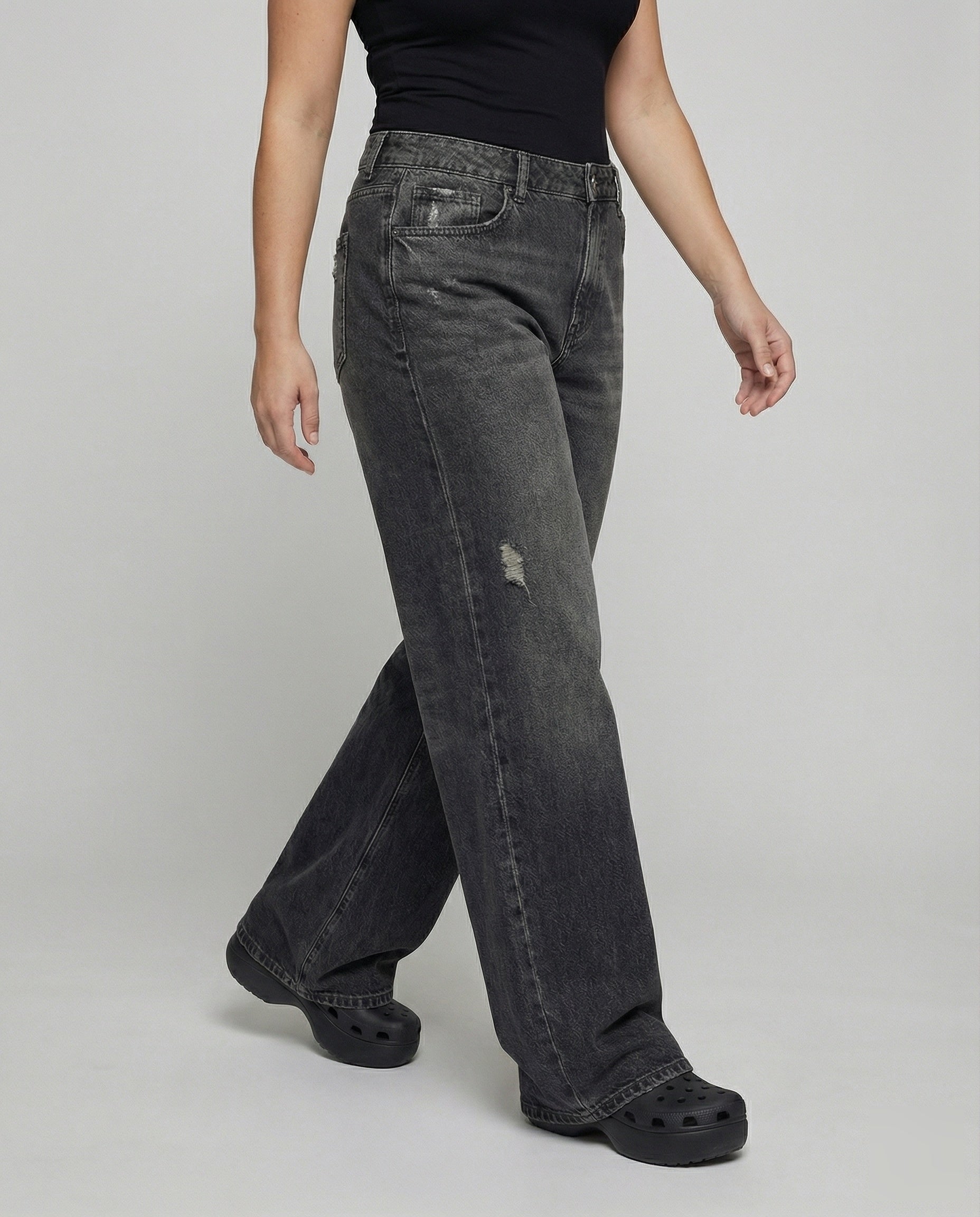 Women's Retro Flare Cut Denim Flare Jeans - Lower Body View