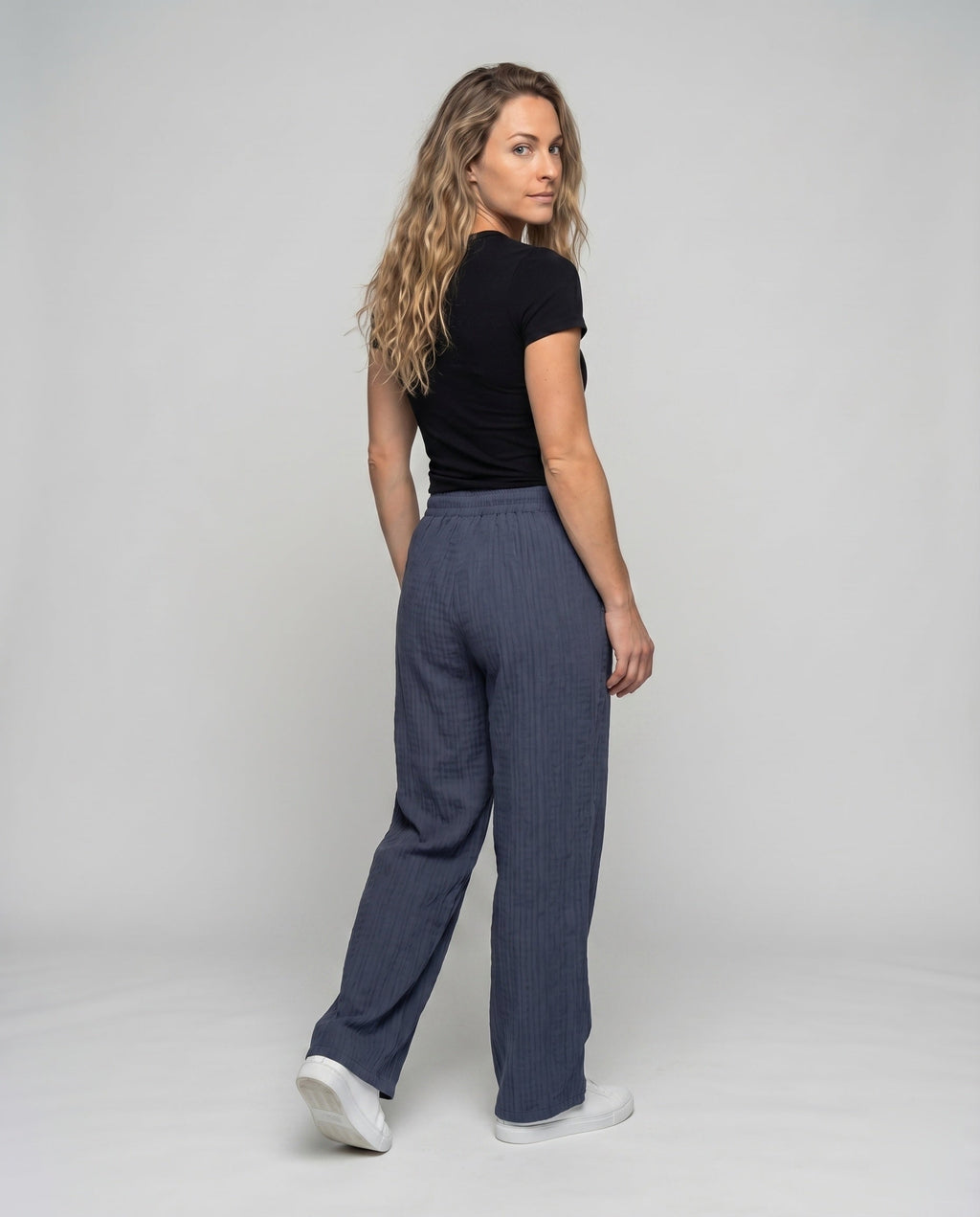 Women's Comfortable Decorative Cord Viscose-Mix Relax Pants - Back View