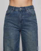 Women's Wide-Cut Denim Pants - Close-Up Detail