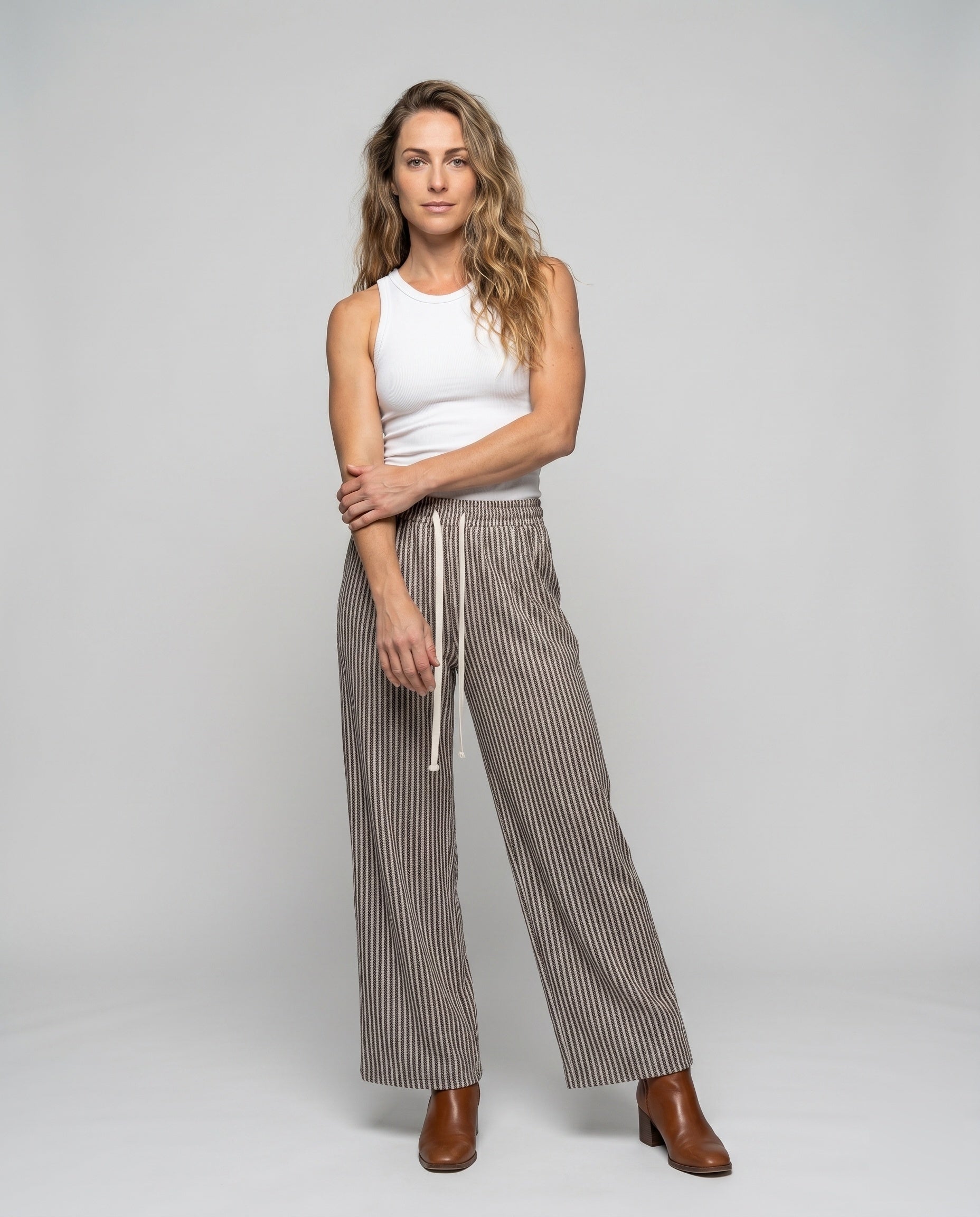 Women's Loose Knit Pants with Elegant Zigzag Pattern - Front View