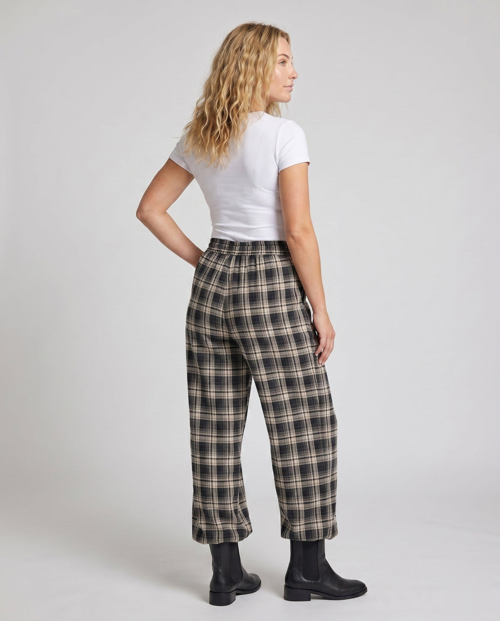 Women's Wide Check Pants with Elastic Waistband and Practical Pockets - Back View