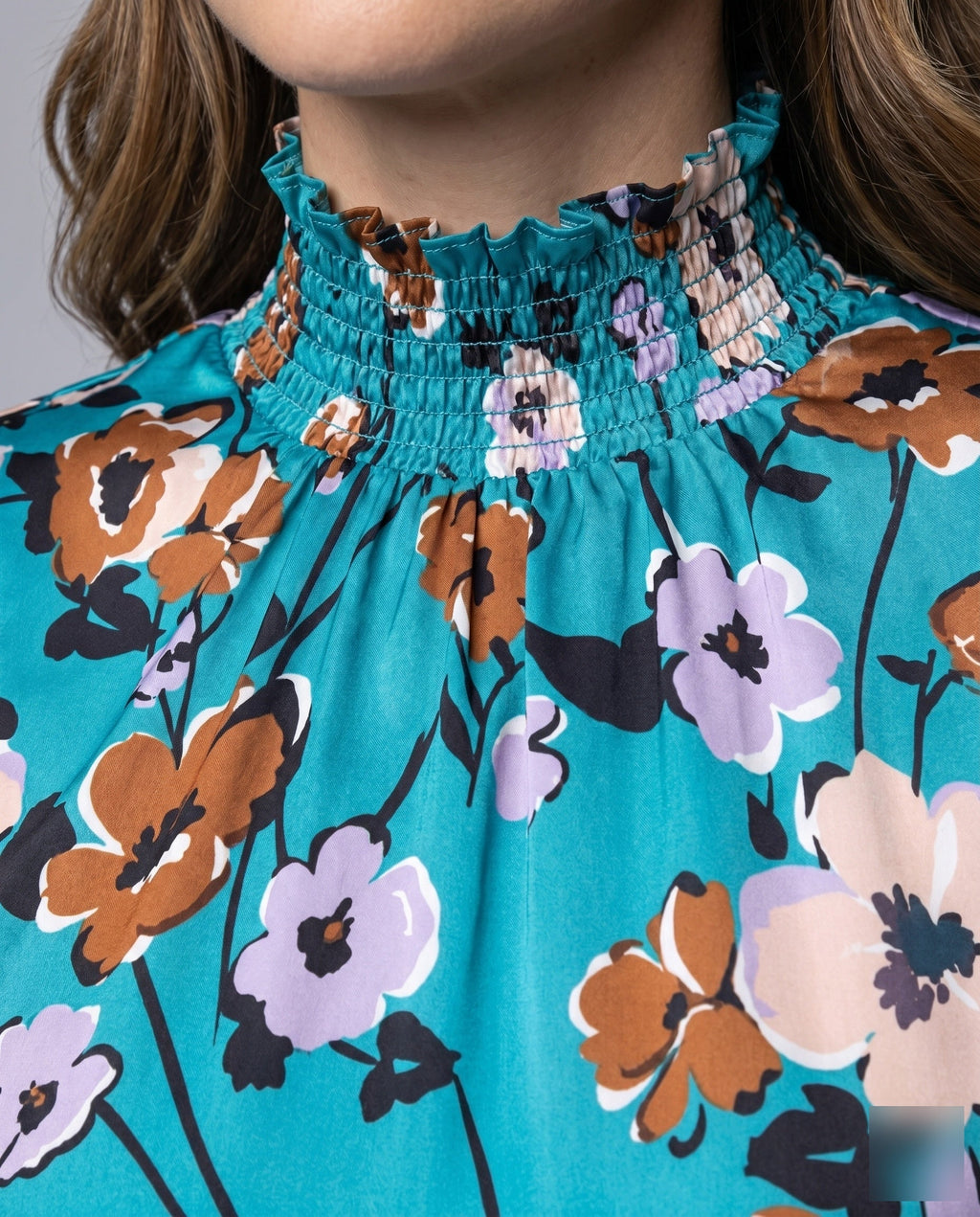 Women's Blouse Shirt with Floral Pattern and Voluminous Sleeves - Close-Up Detail