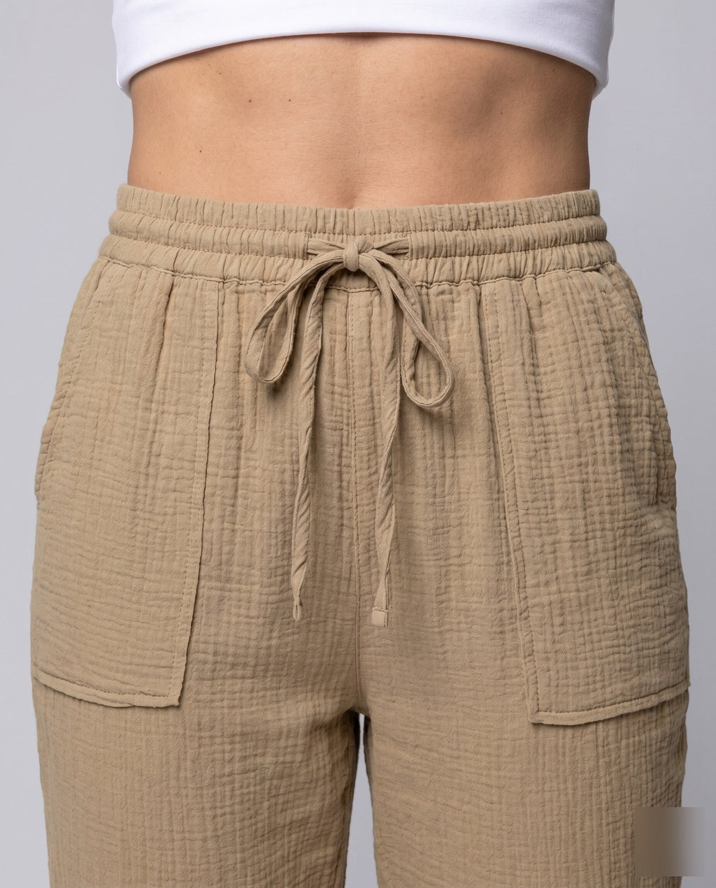 Women's Casual Leisure Pants with Practical Side Pockets - Close-Up Detail