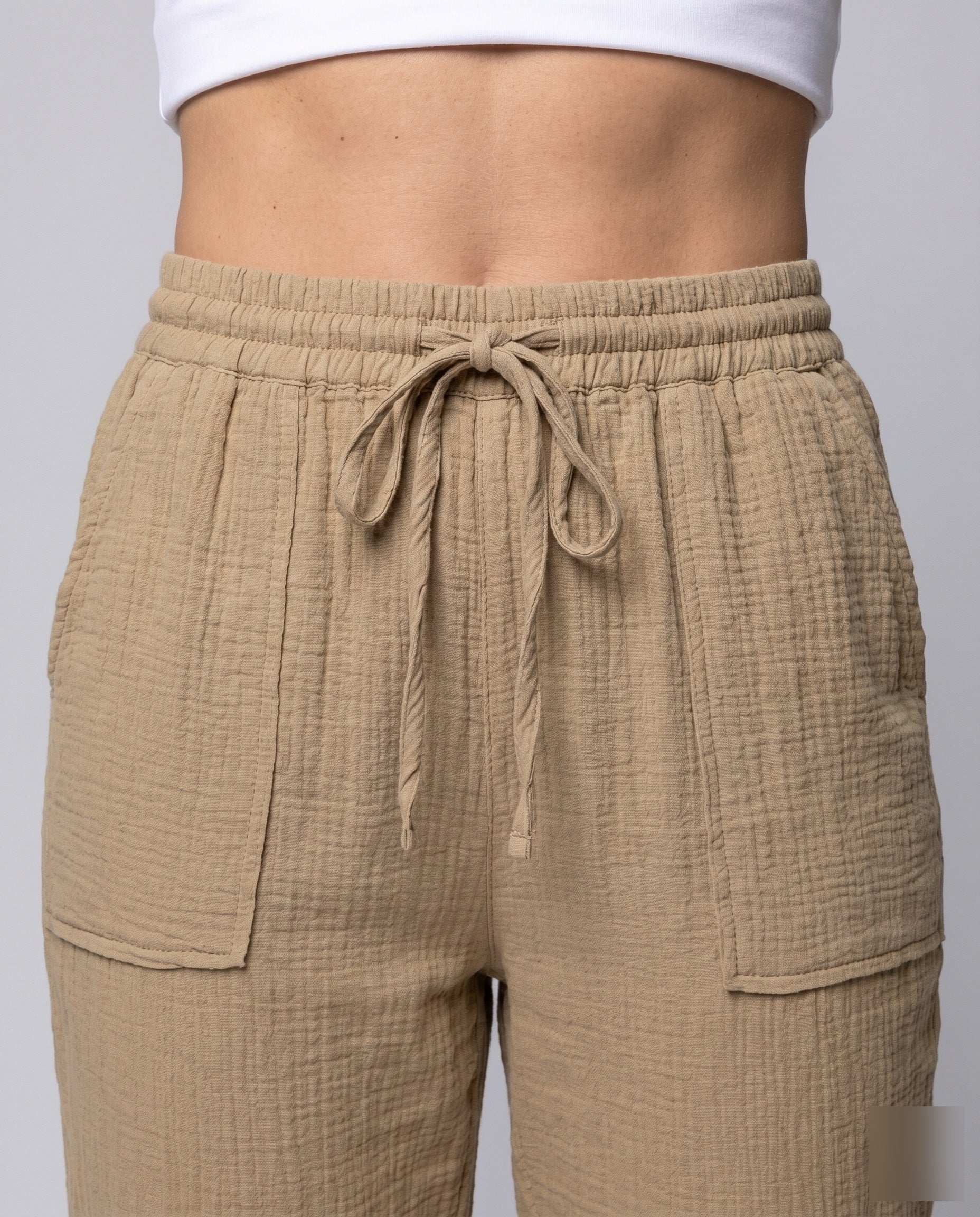 Women's Casual Leisure Pants with Practical Side Pockets - Close-Up Detail
