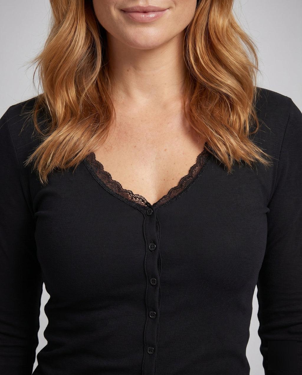 Women's Elegant Cardigan with Delicate Lace and Button Placket - Close-Up Detail