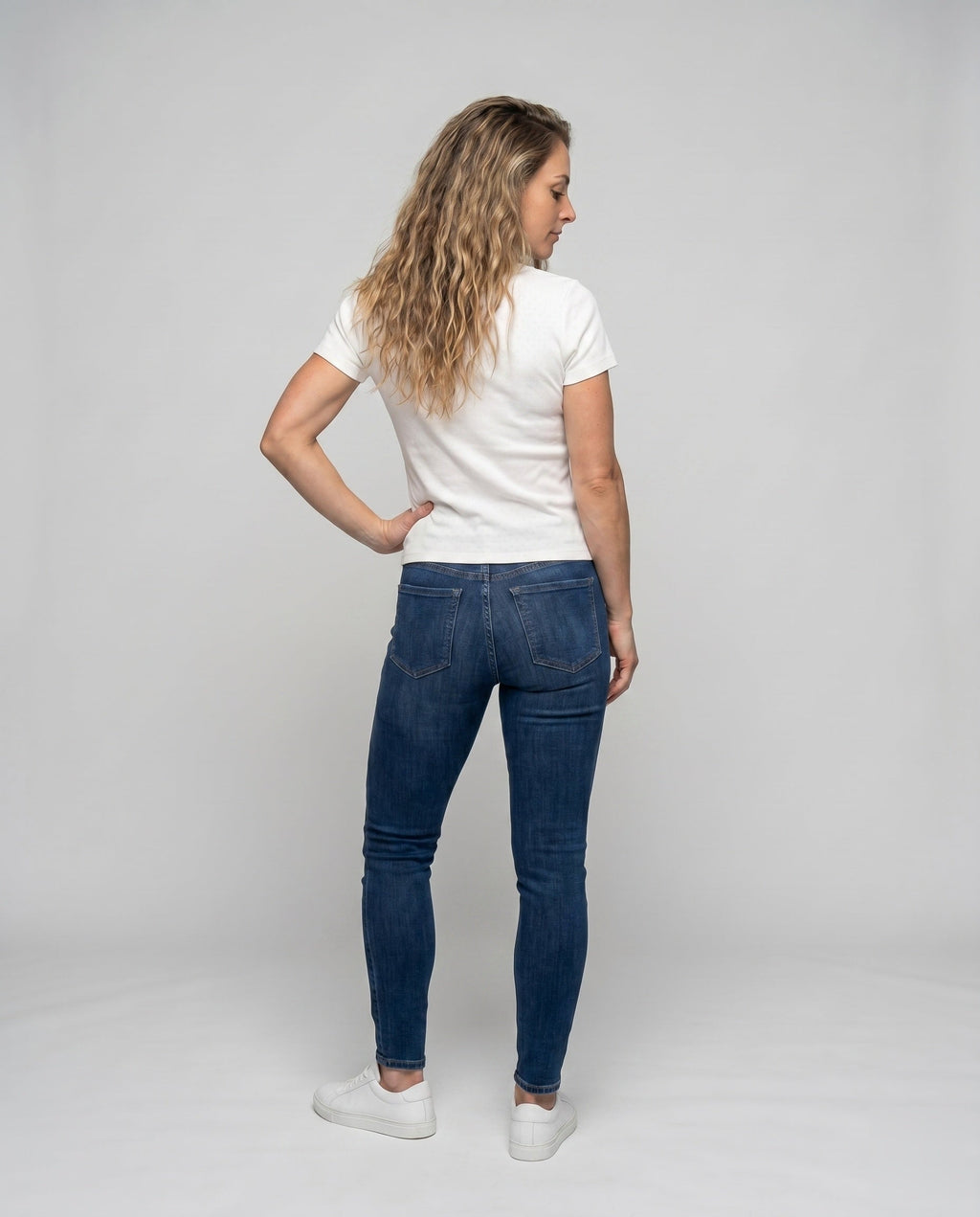 Women's T-Shirt with Lace Collar and Charming Heart Pendant - Back View