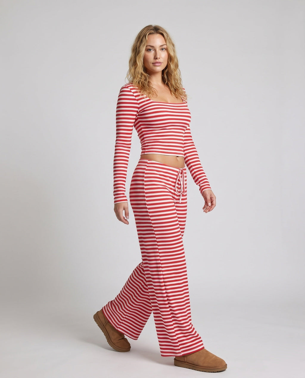Women's Casual and Comfortable Knitted Suit with a Loose Fit - Front View