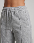 Women's Wide Jogging Pants made of Brushed Sweat Fabric - Close-Up Detail