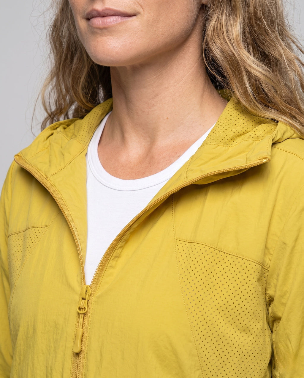 Women's Windproof Functional Jacket with UV Protection - Close-Up Detail