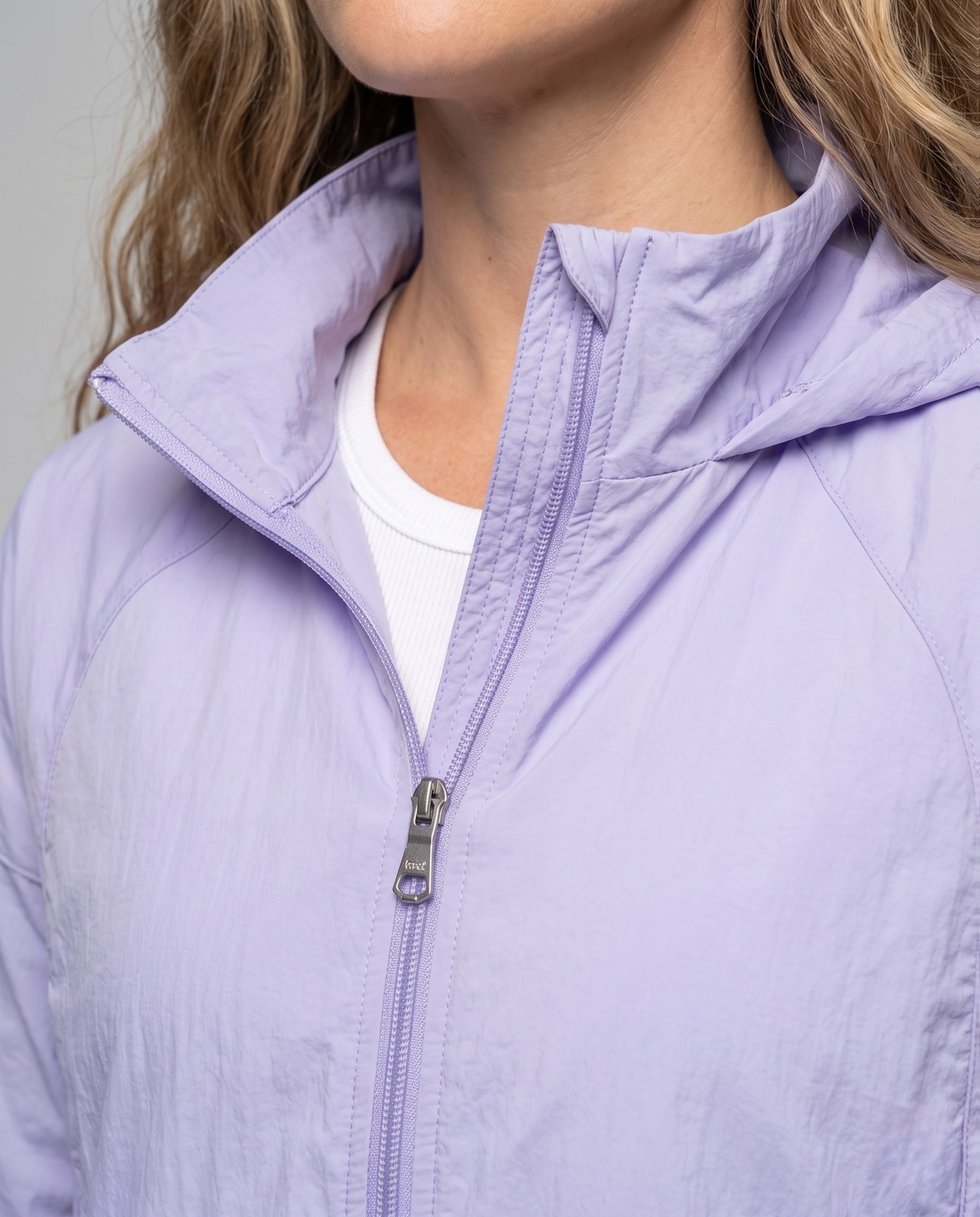 Women's Lightweight Windbreaker with Adjustable Hood - Close-Up Detail