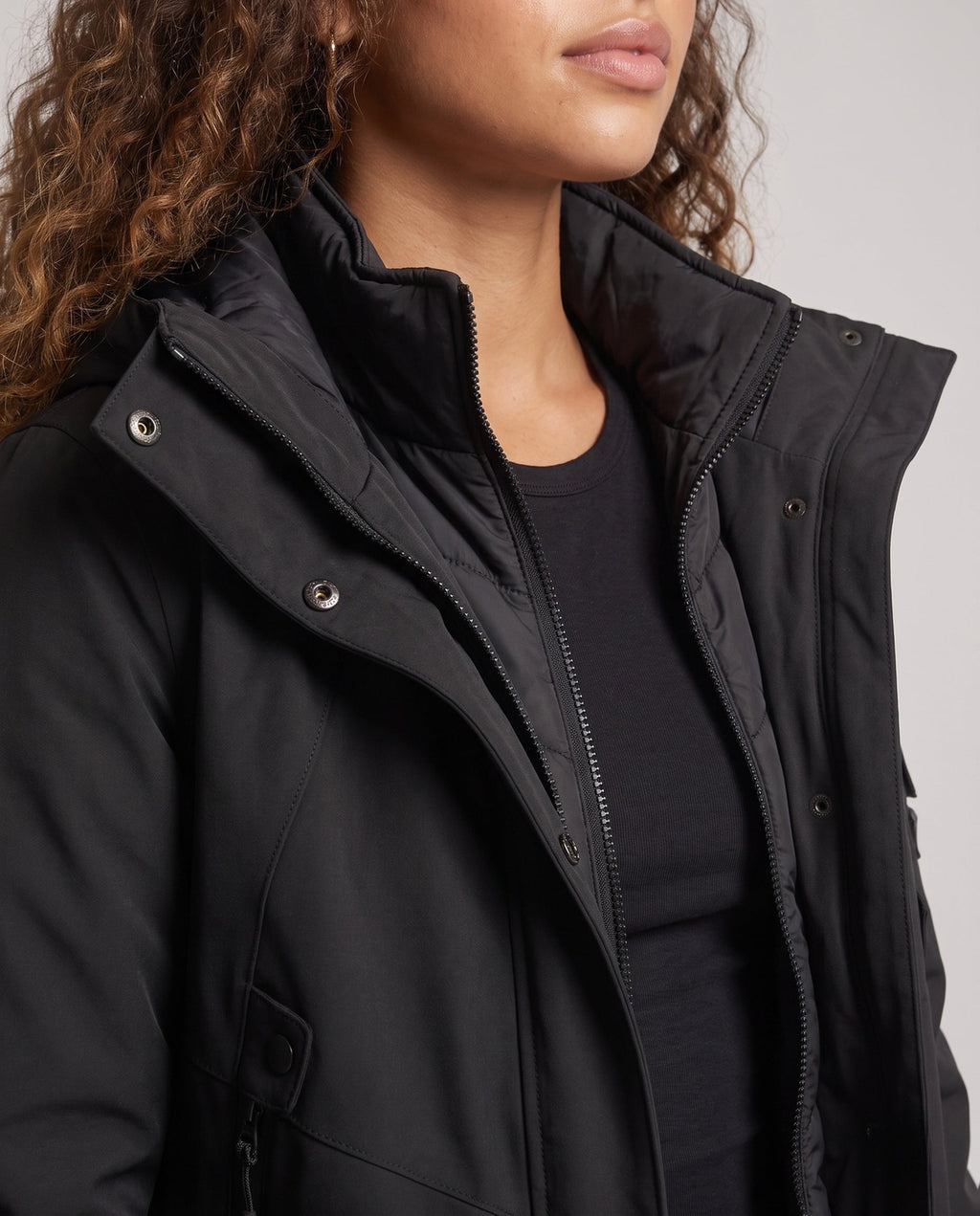 Women's Water-Repellent Functional Jacket with Good Breathability - Close-Up Detail
