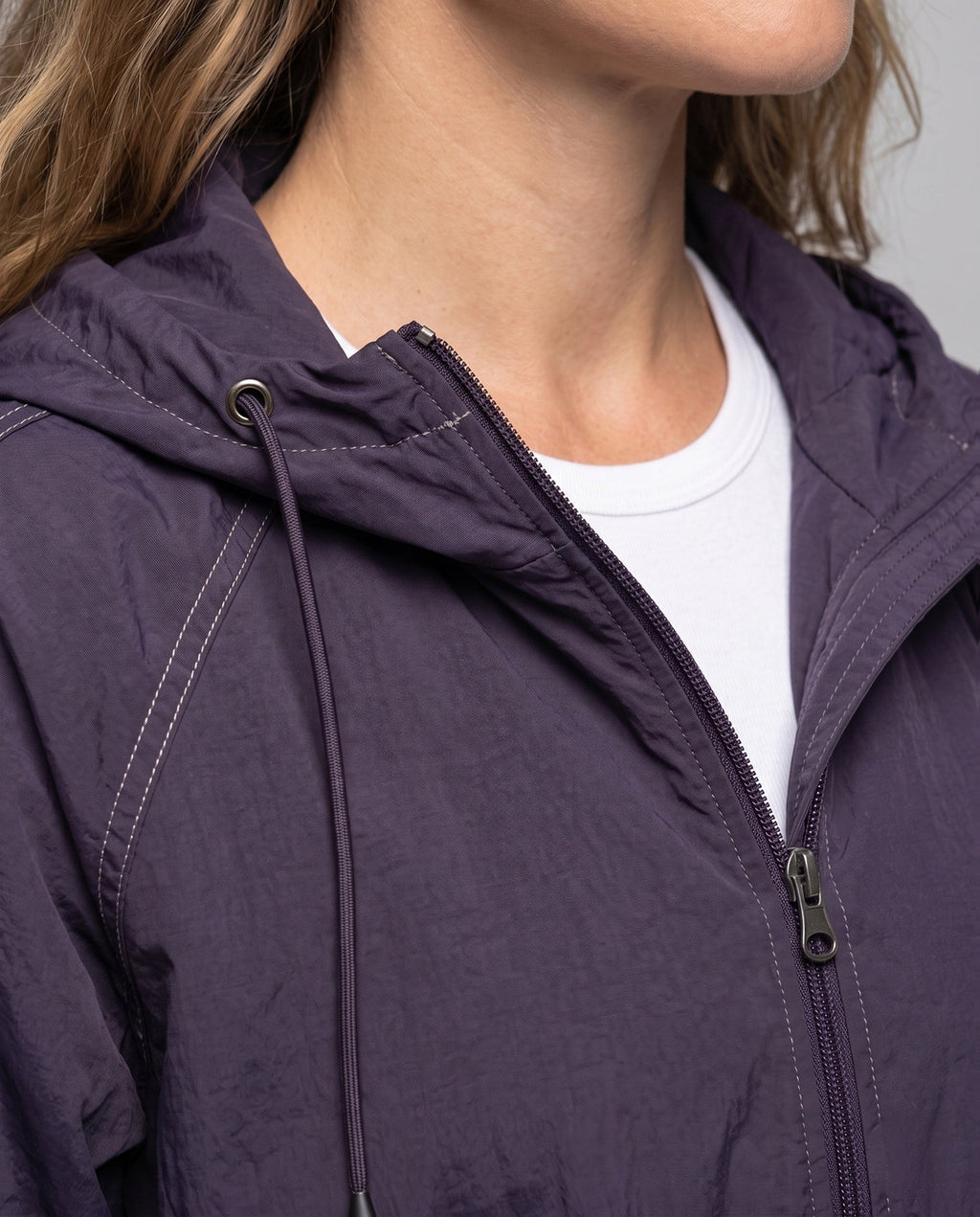 Women's Functional Jacket with Breathable Inserts and Adjustable Hood - Close-Up Detail