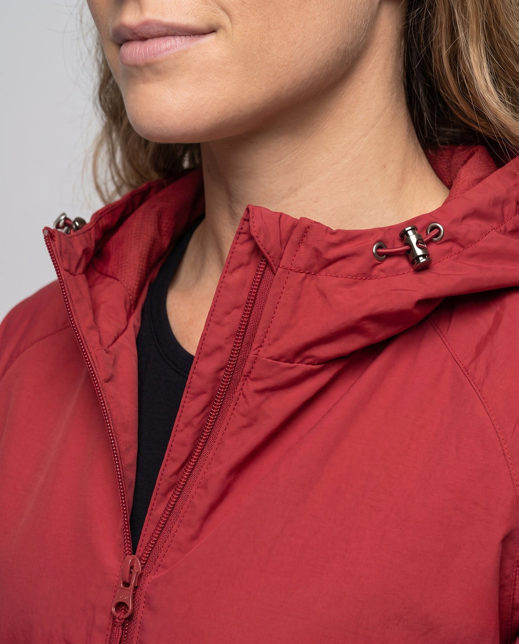 Women's Light and Breathable Wind Jacket - Close-Up Detail