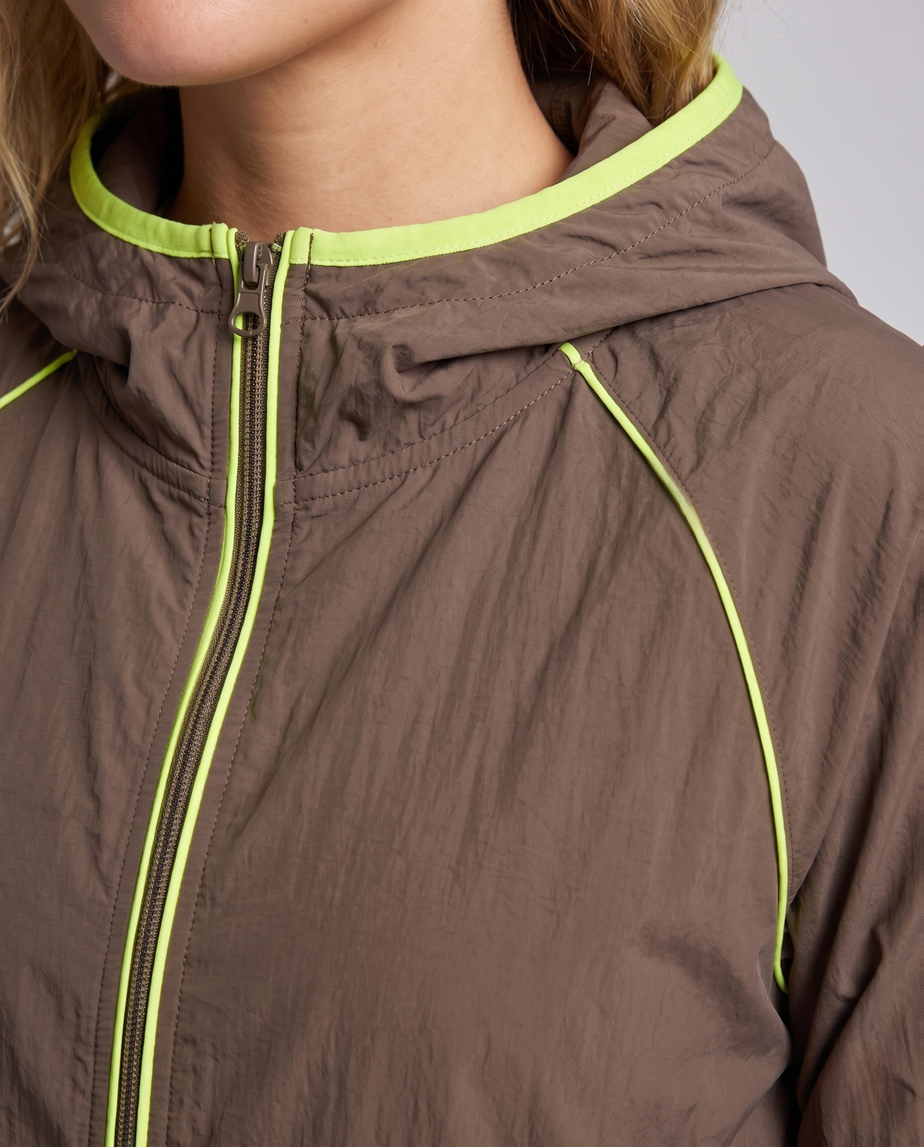 Women's UV Protection Jacket with Breathable Properties - Close-Up Detail