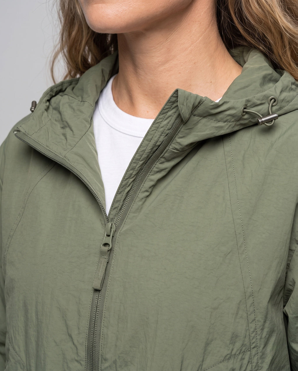 Unisex Lightweight Windproof Hooded Jacket in Oversized Cut - Close-Up Detail