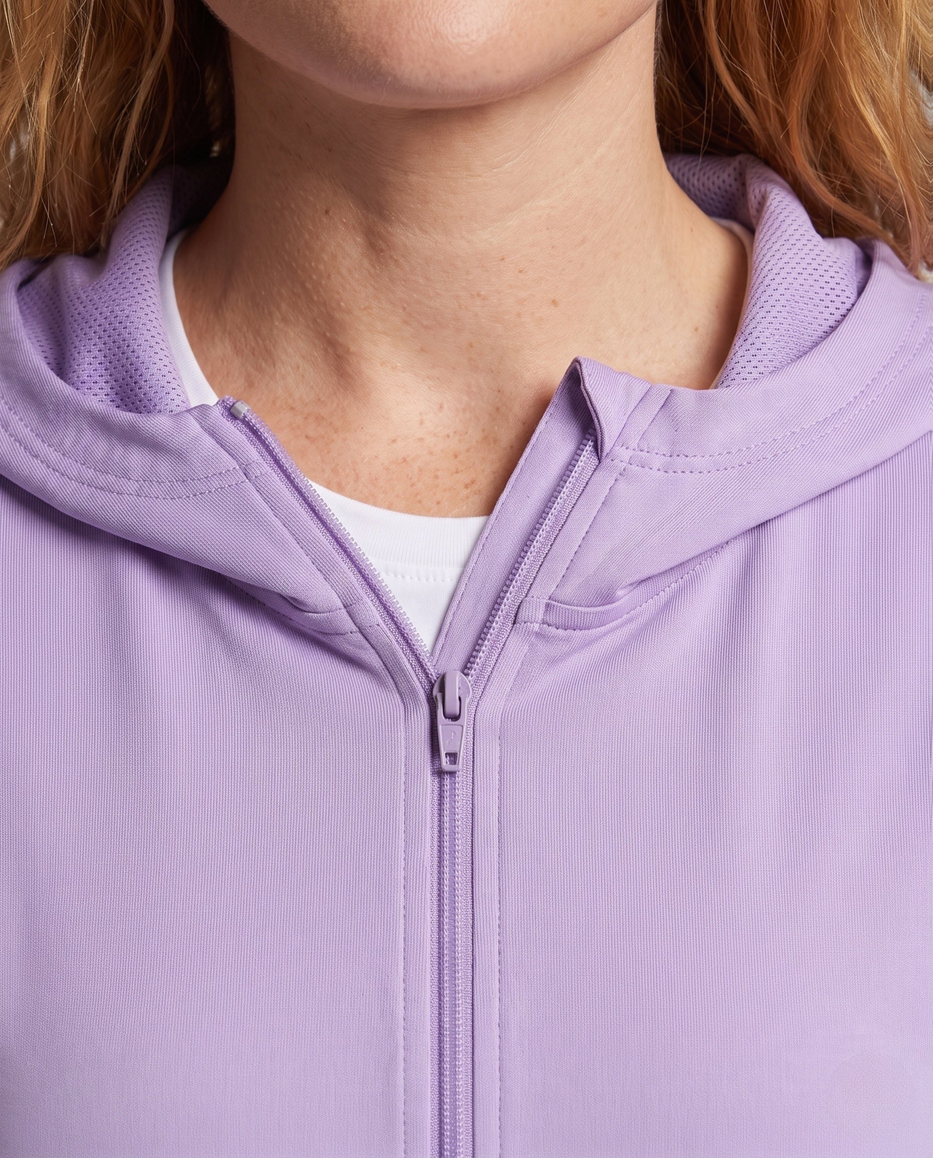 Women's Lightweight Functional Hooded Jacket with Honeycomb Structure - Close-Up Detail