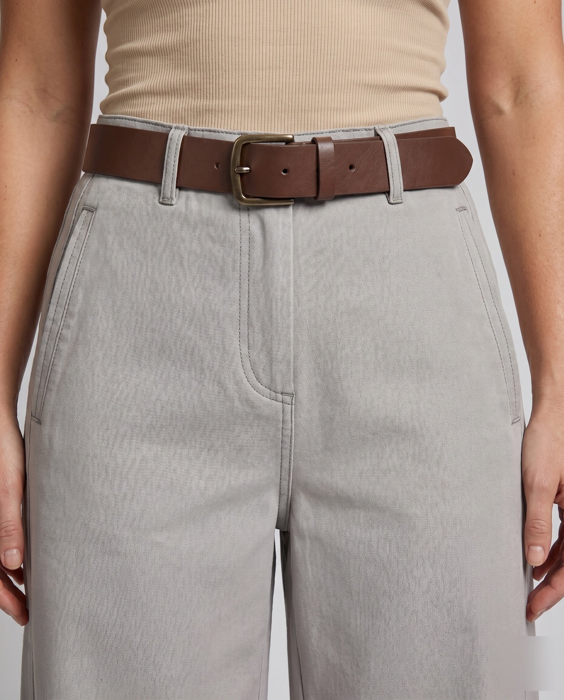 Women's Wide Cut Fabric Pants with Modern Details - Close-Up Detail