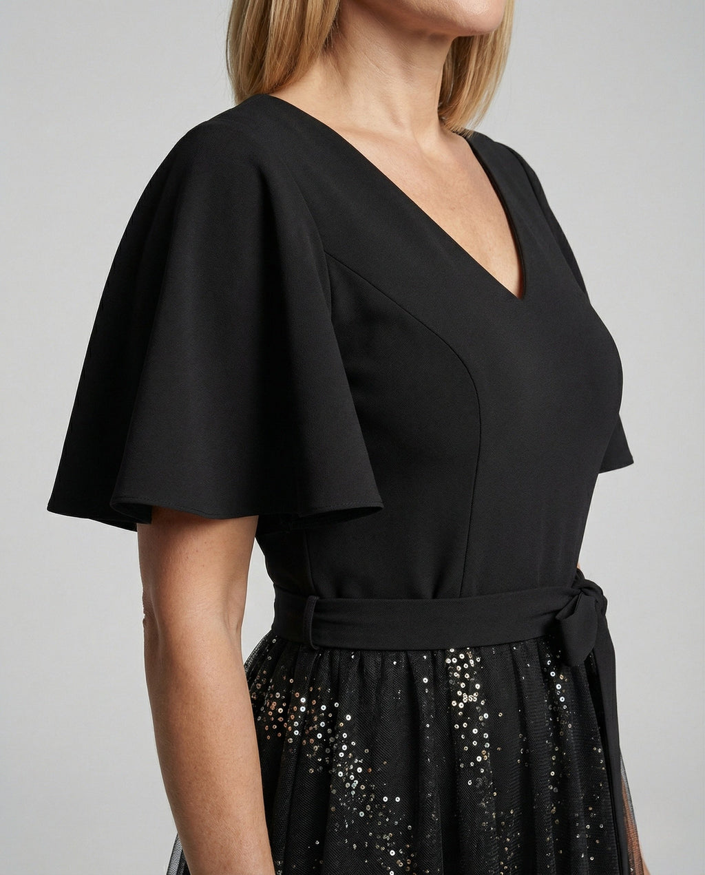 Women's Tulle Evening Dress with V-Neck - Close-Up Detail