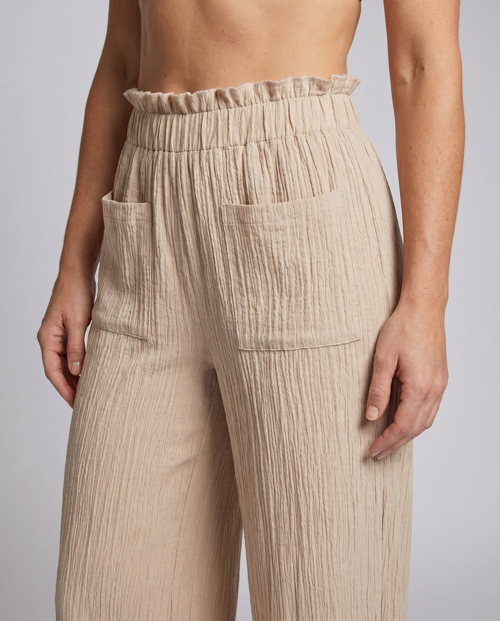 Women's Fashionable Wide Harem Pants with Elastic Waistband - Close-Up Detail