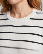 Women's casual knit sweater with fashionable stripe pattern - Chichicherry