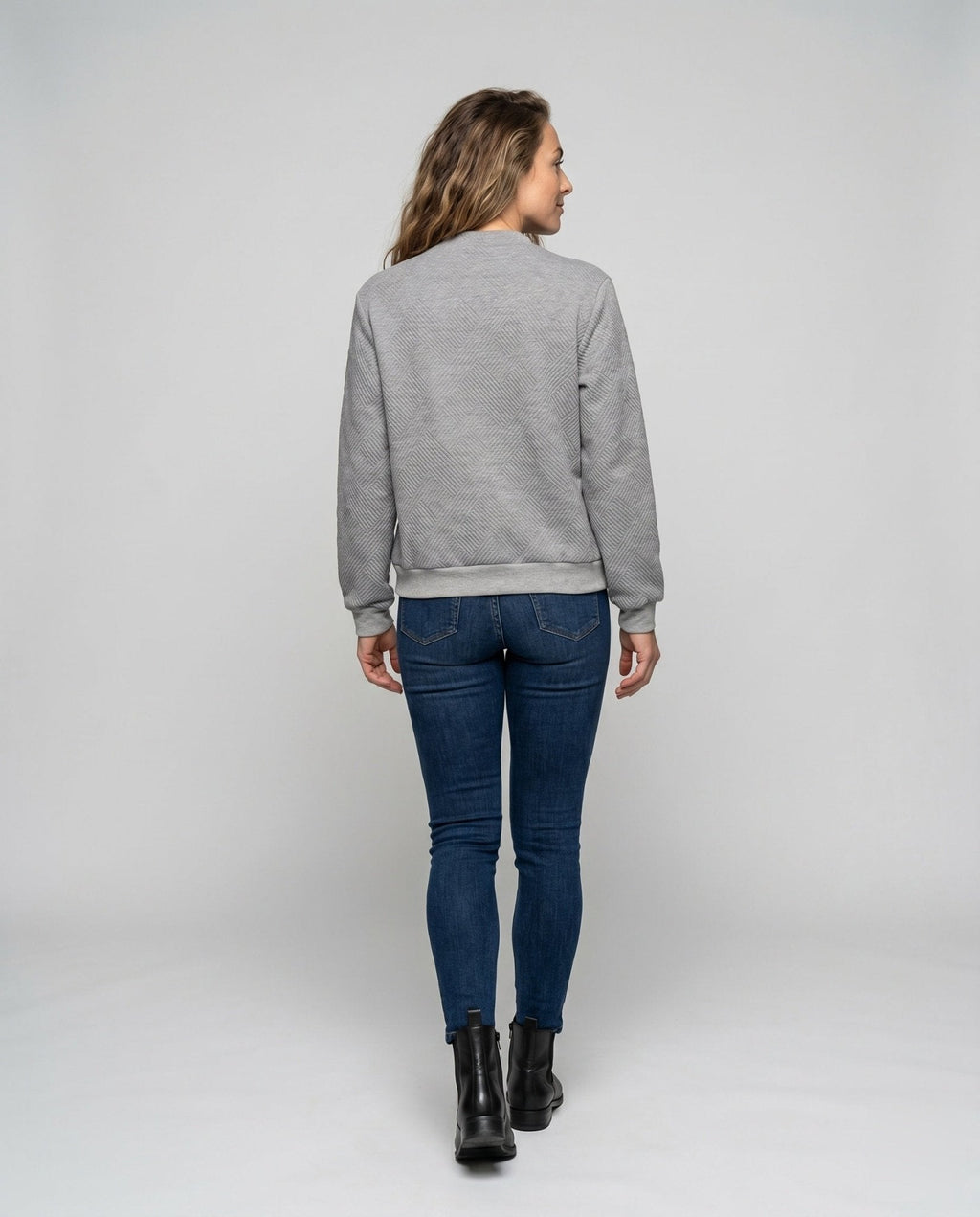 Women's knitted sweater with trendy overcut and decorative buttons - Chichicherry