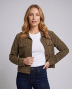 Women's short jacket with textured design and practical pockets - Chichicherry