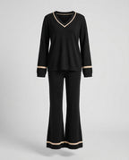 Women's stylish knit suit with wide leg and V-neck - Chichicherry